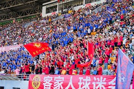 西甲第38轮精彩对决巴伦西亚与巴塞罗那